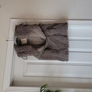 Dylan Fuzzy Grey Vest - Small